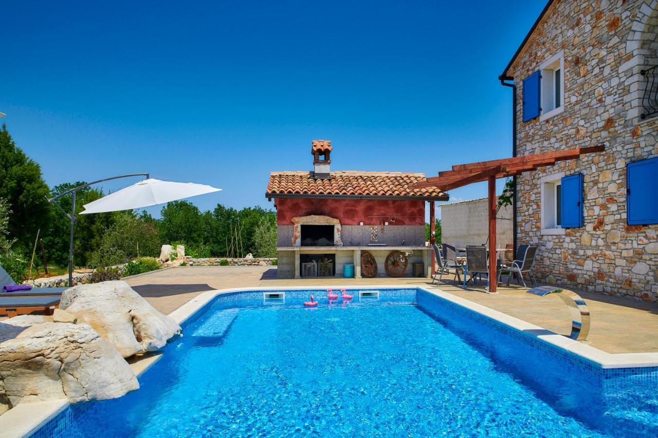 Relax House Surrounded By Olives And Vineyard Villa Stifanici Bagian luar foto