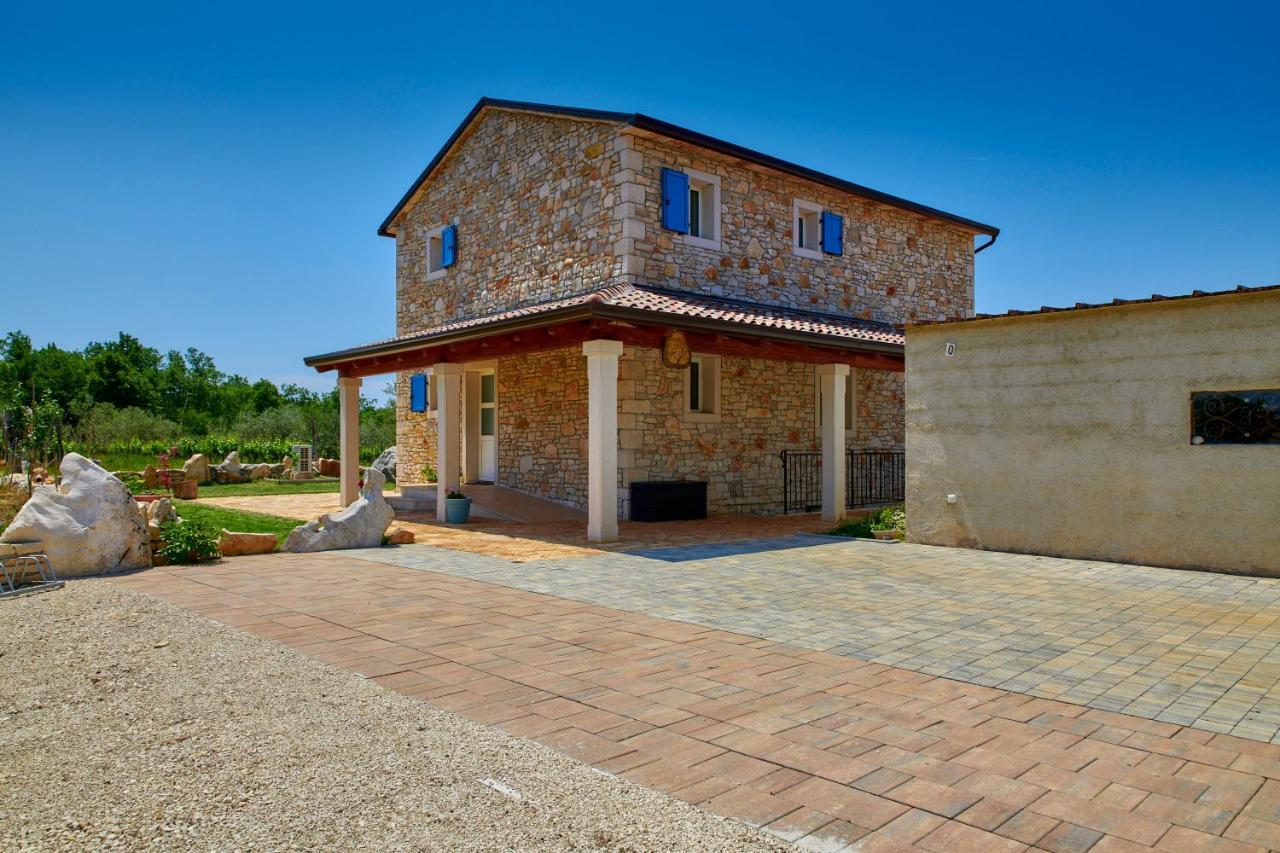 Relax House Surrounded By Olives And Vineyard Villa Stifanici Bagian luar foto