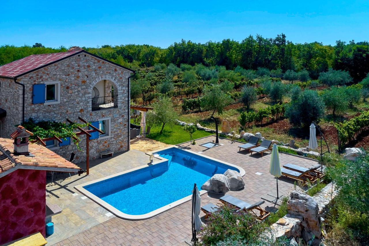 Relax House Surrounded By Olives And Vineyard Villa Stifanici Bagian luar foto