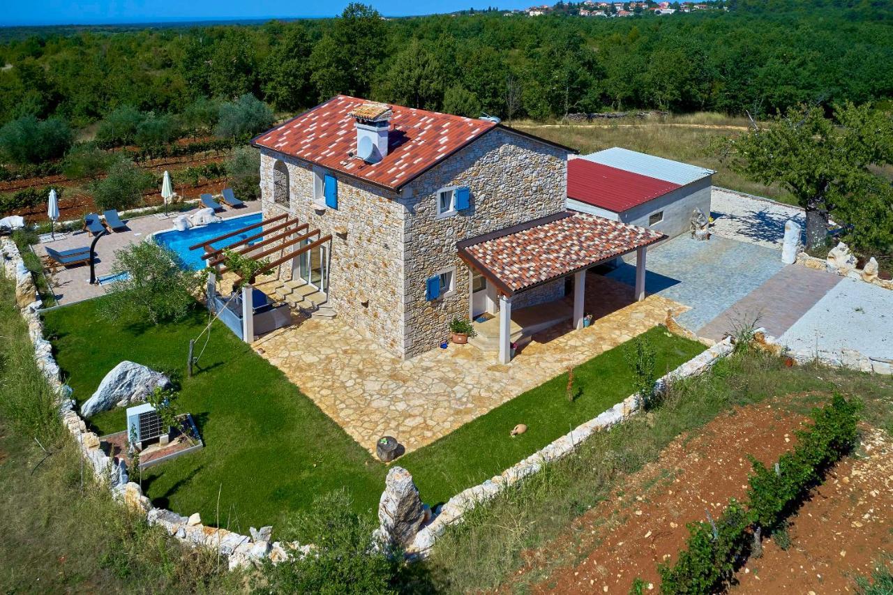 Relax House Surrounded By Olives And Vineyard Villa Stifanici Bagian luar foto