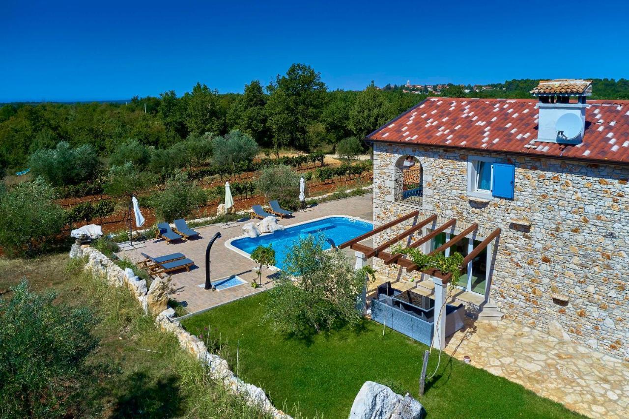 Relax House Surrounded By Olives And Vineyard Villa Stifanici Bagian luar foto